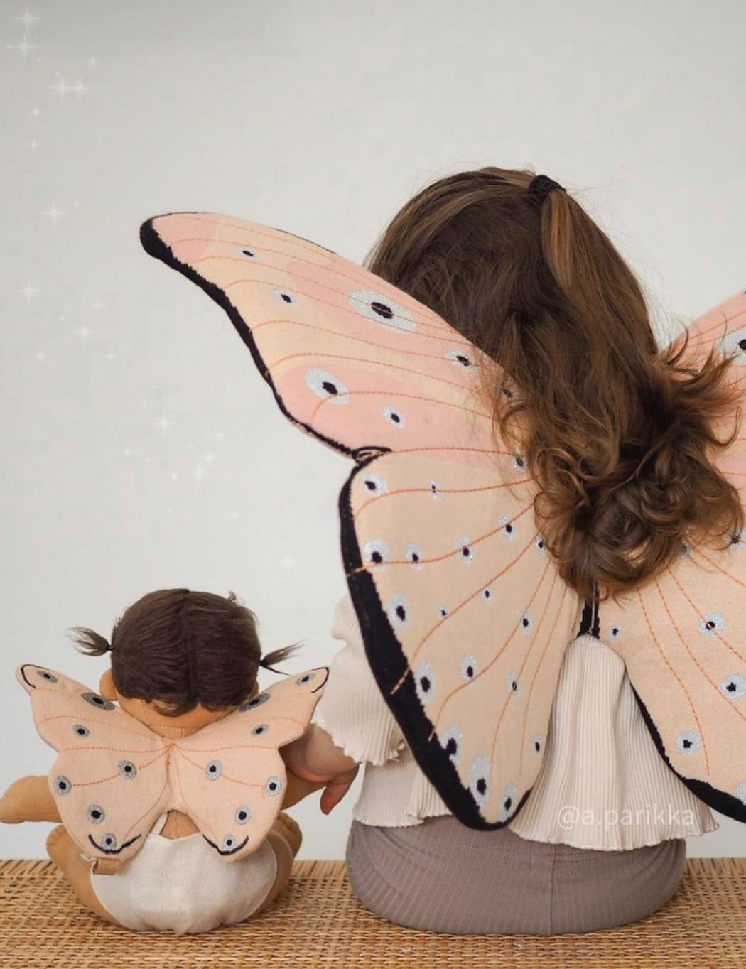 BUTTERFLY_WINGS_for_a_doll_1.jpg