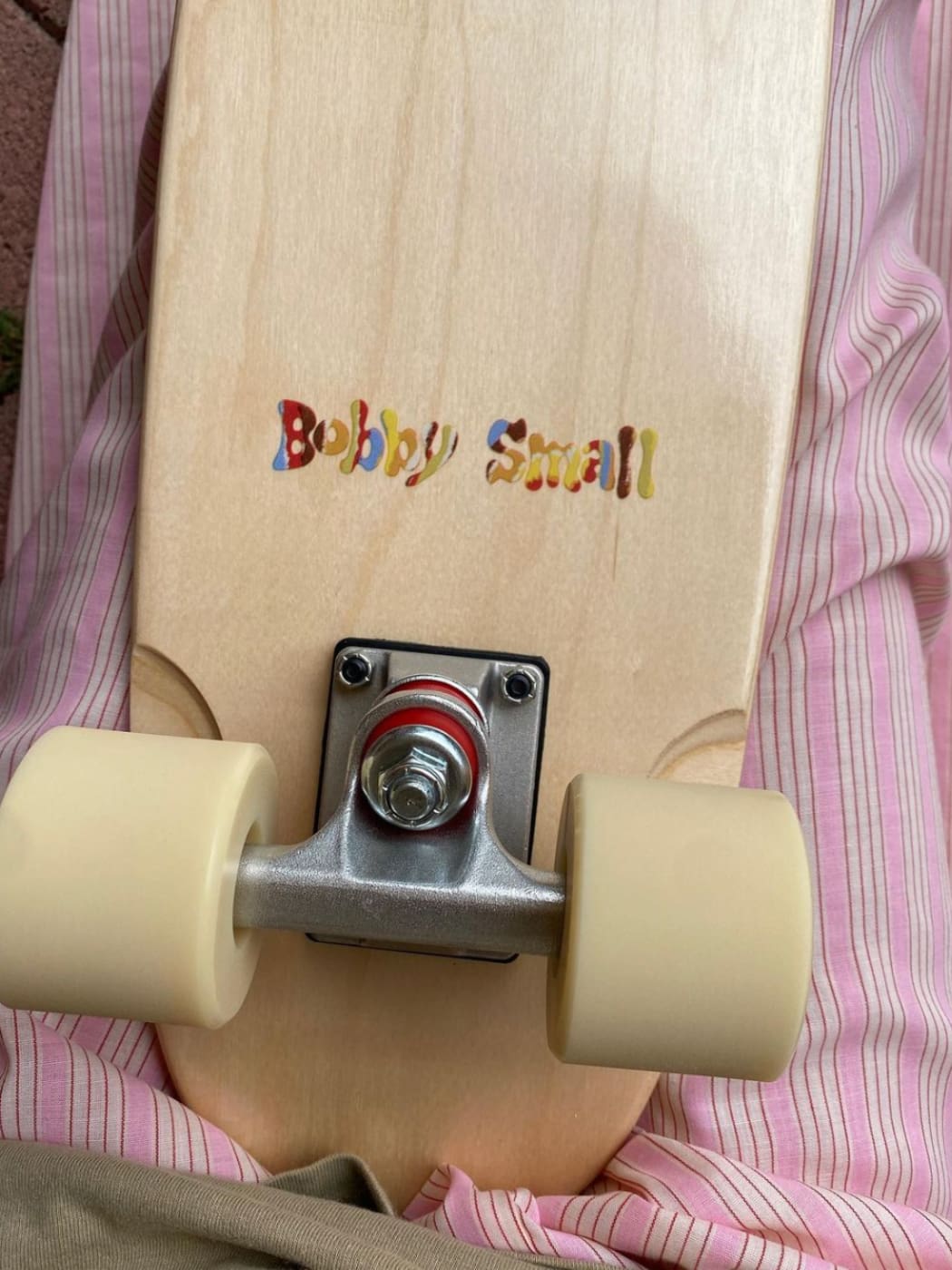 Cruiser Skateboard - Wobbly