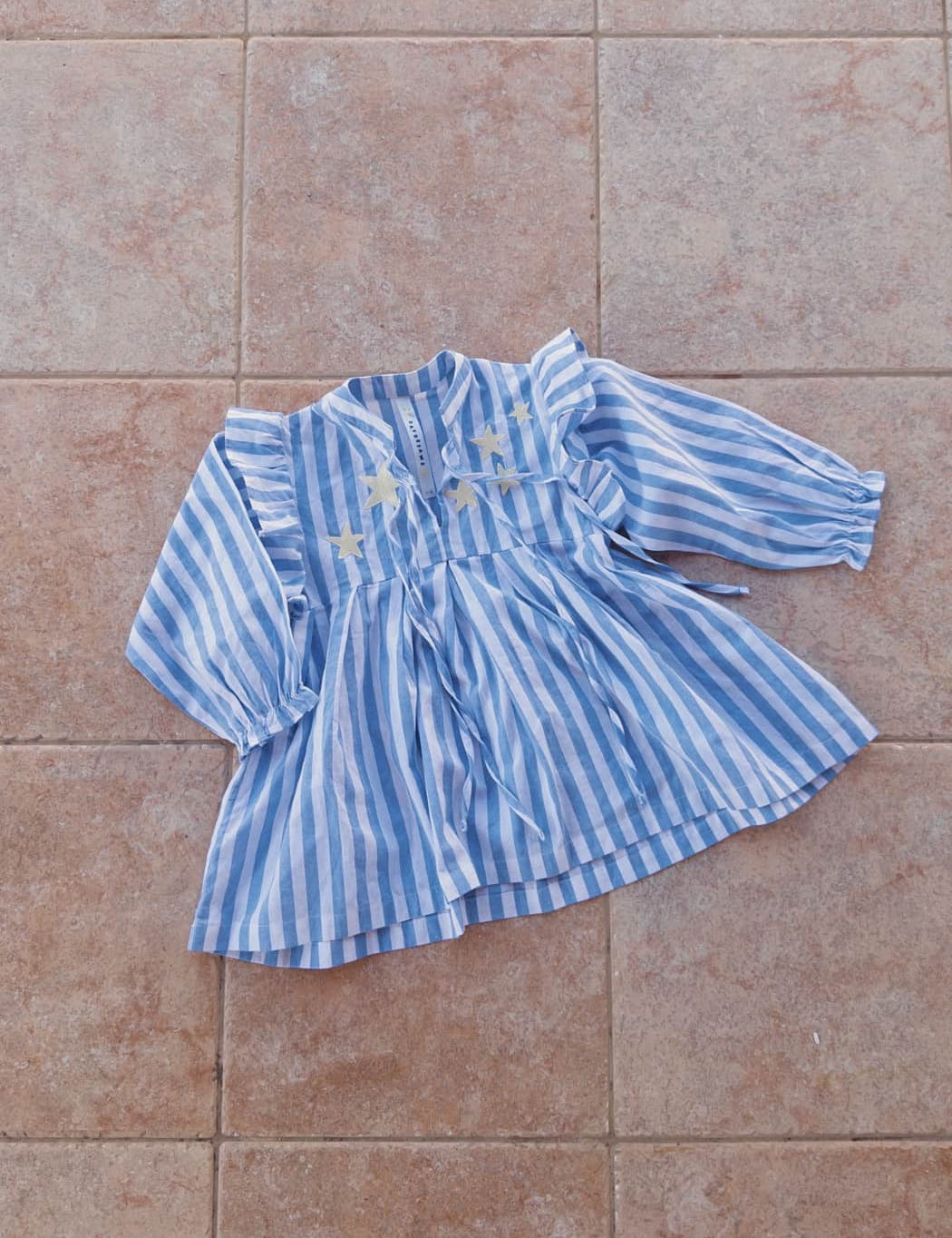 Convertible_Stripe_Dress_Girls_Australia_1.jpg