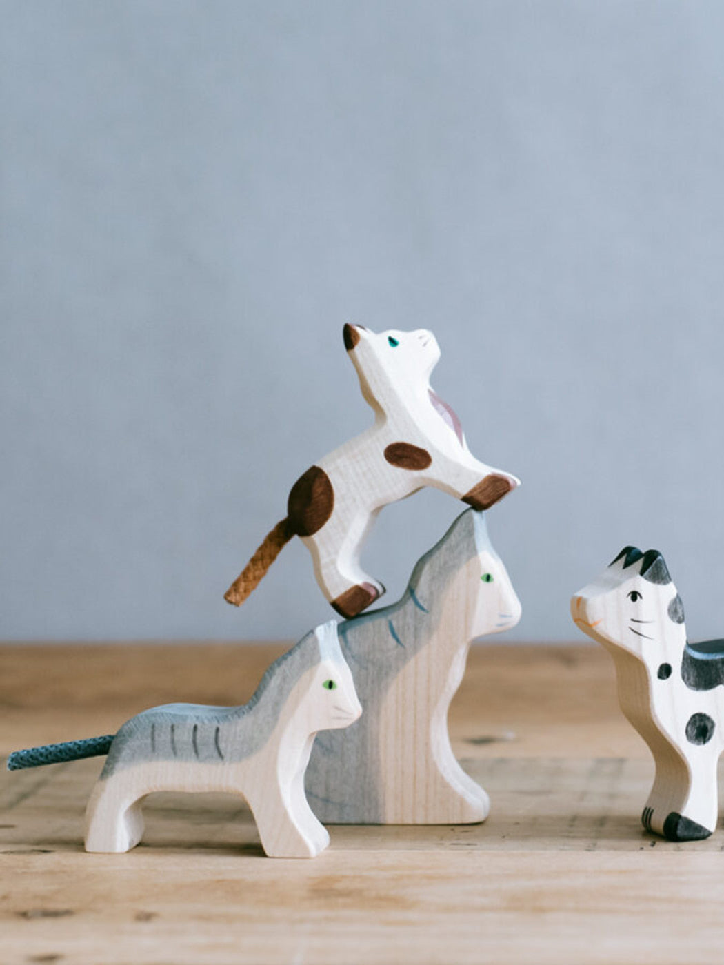 Wooden Kitten - Grey