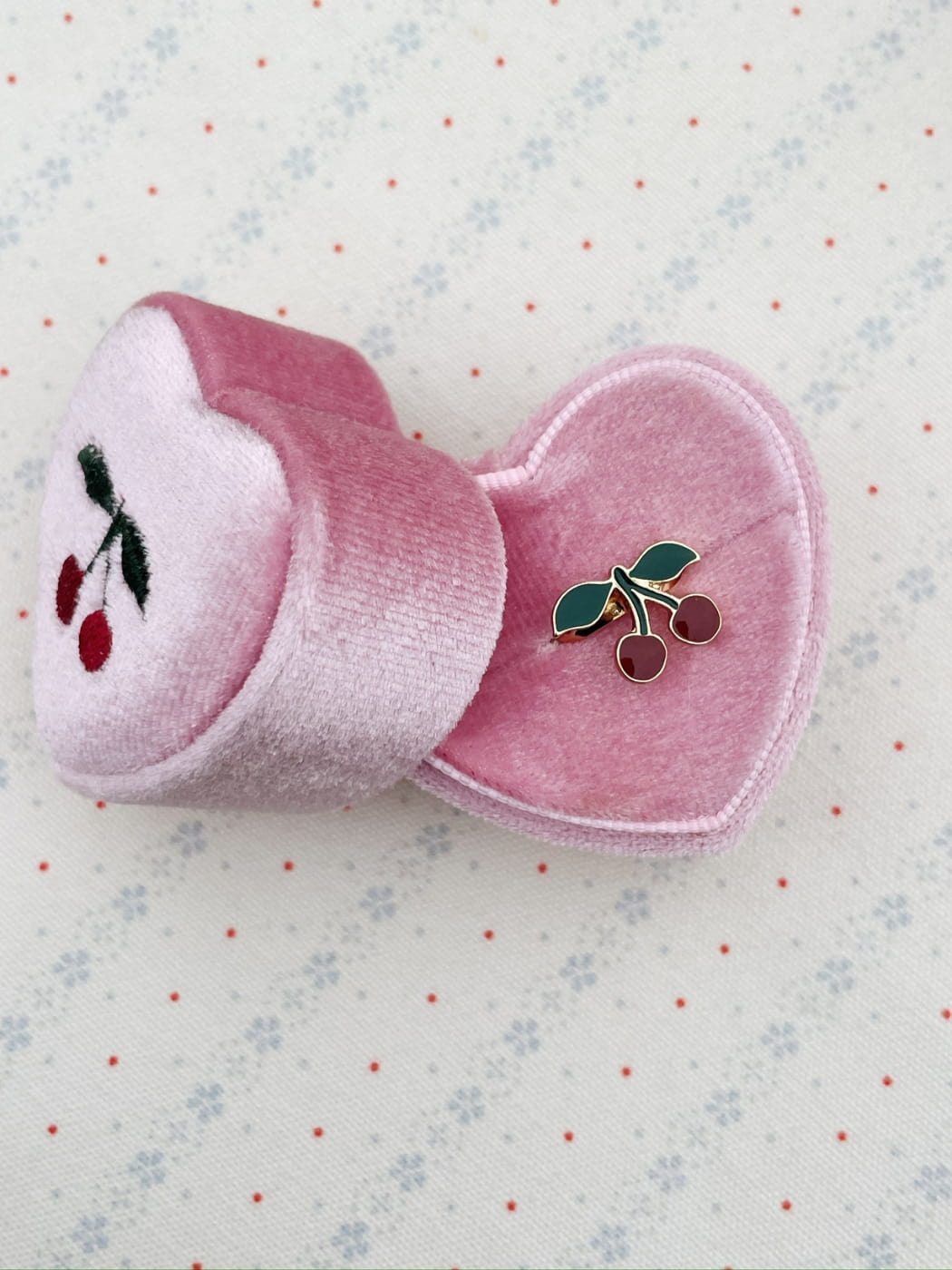 Love Ring - Cherry
