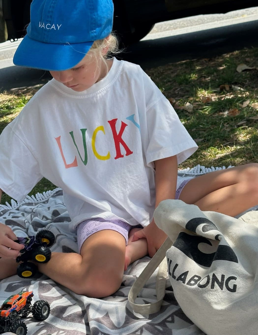 Lucky_Kids_T-shirt_Australia_1.jpg