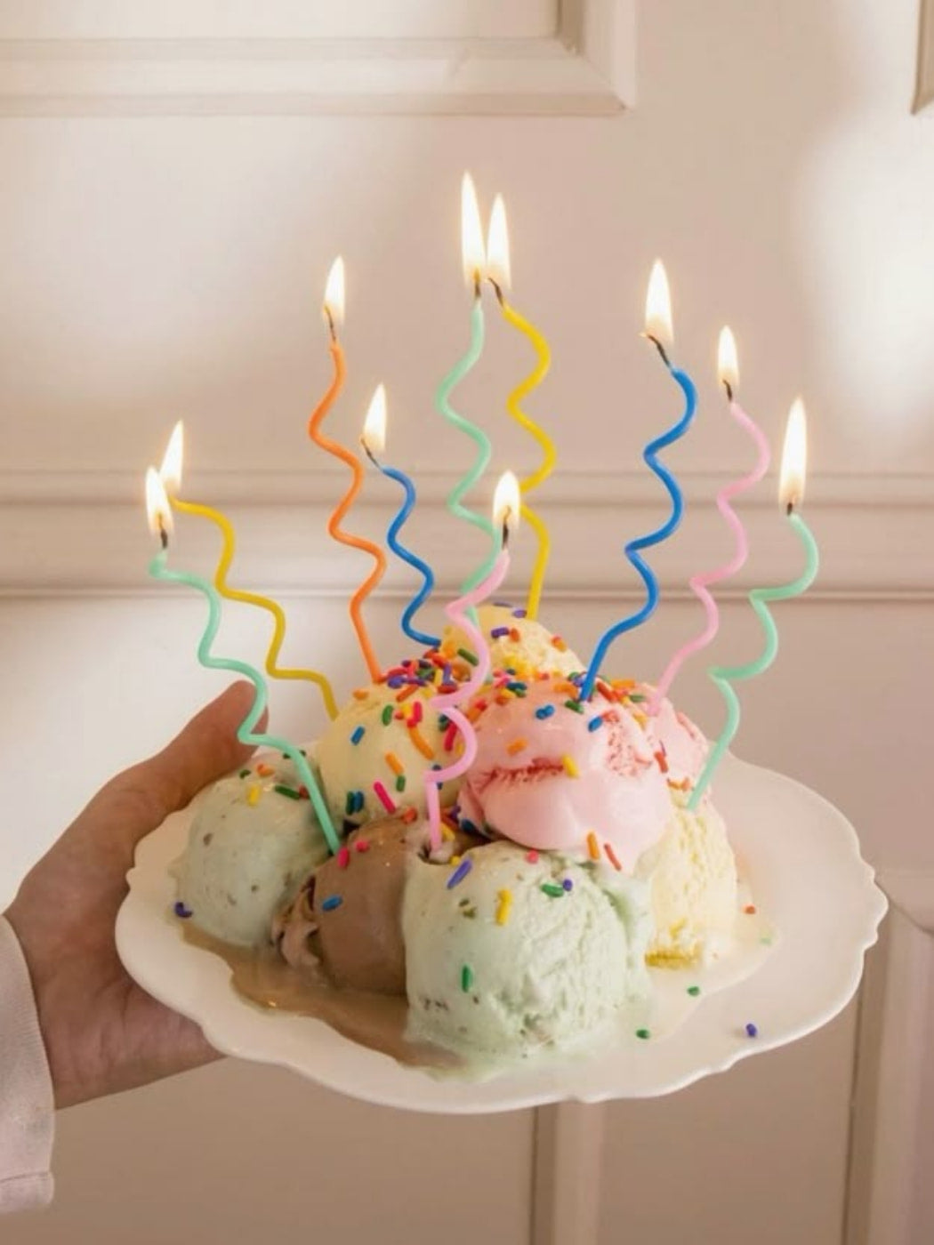 Mixed Swirly Candles - Pack of 20