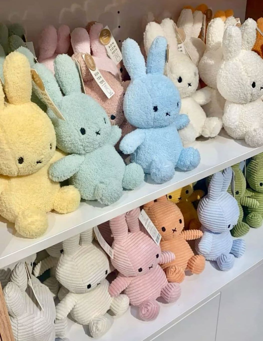 Miffy_Sitting_Plush_Toy_Yellow_Australia_1.jpg