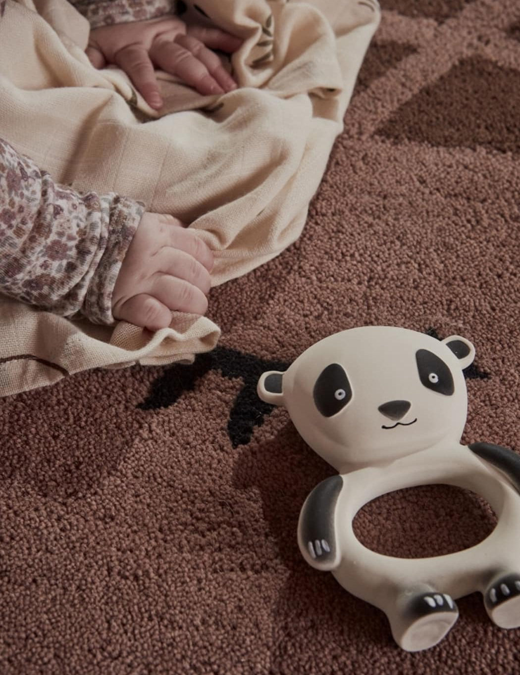 OYOY_Mini_Panda_Teether_1.jpg
