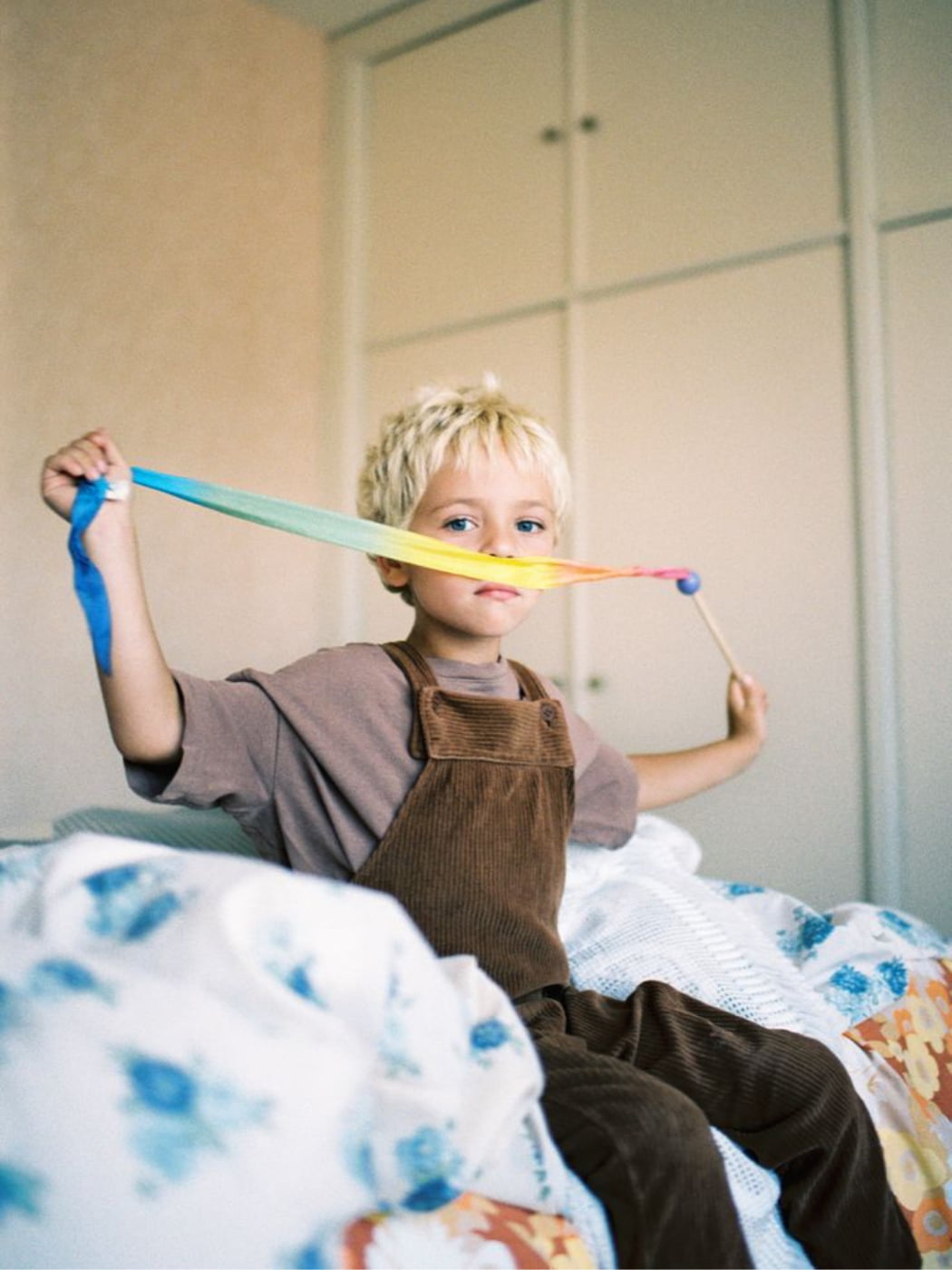 Mini Silk Streamer - Rainbow