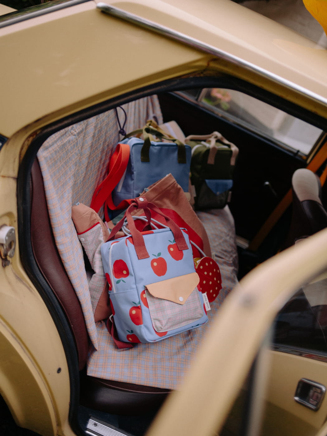 Small Envelope Backpack - Apple Grub (Special Edition)