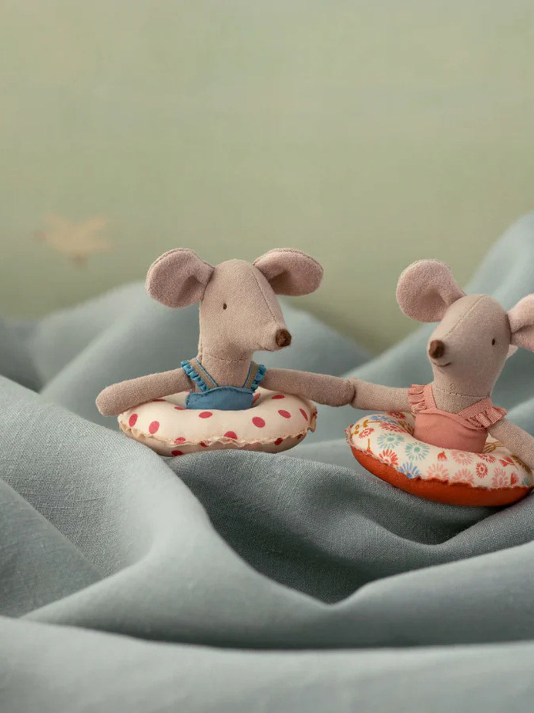 Beach Mouse - Little Sister with Floatie