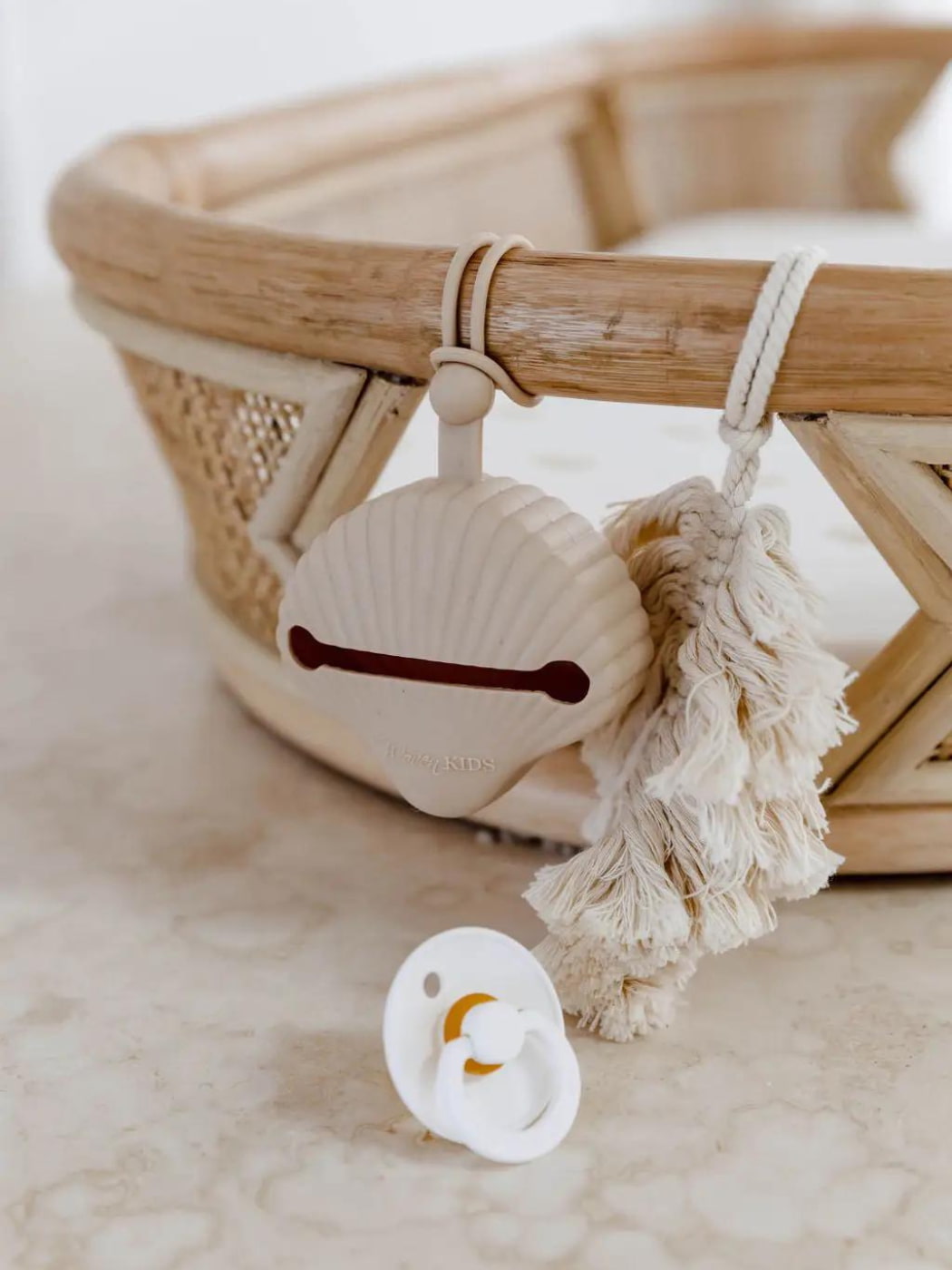 Shell Dummy Holder - Sand