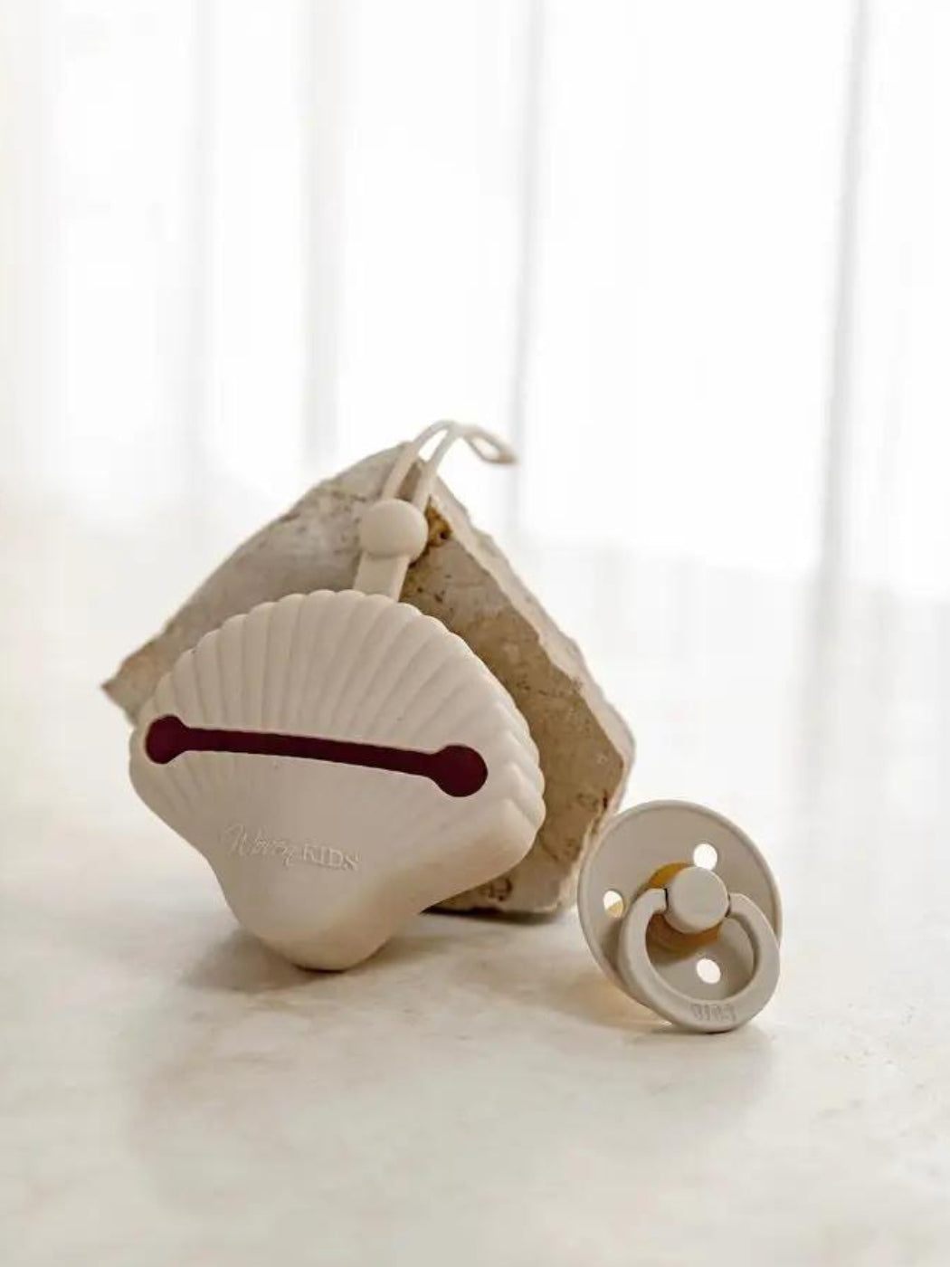 Shell Dummy Holder - Sand
