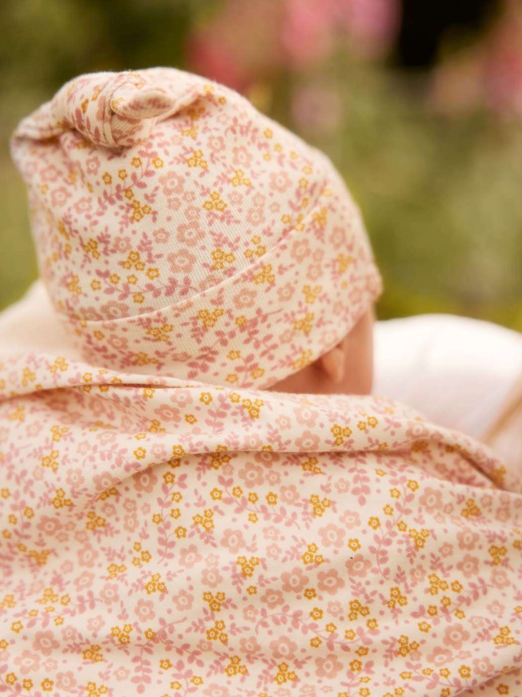 Cotton Stretchy Wrap - Daisy Belle