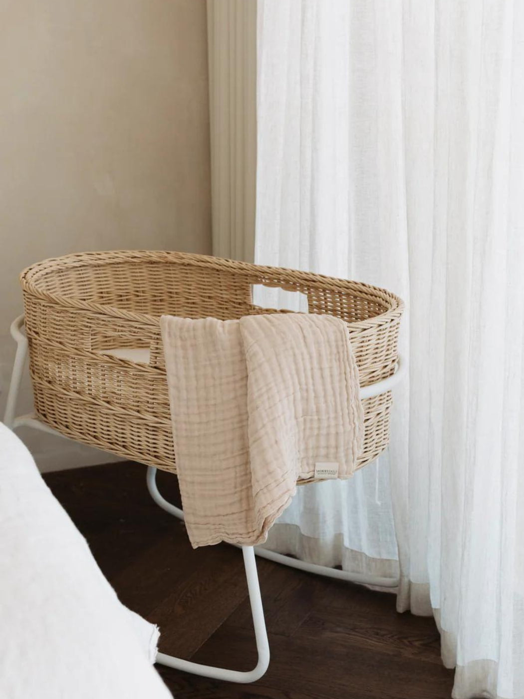 Remi Bedside Rocker
